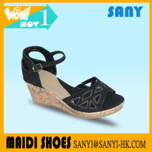 Latest Designed Beautiful Black Wedge Sandals with Durable Heels for Ladies