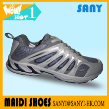Fashionable Designe Light Grey Mesh Running Shoes with Wearproof MD Outsole for Men