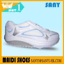 New Product Breathable and Comfortable Fitness Shoes with Highly Flexible Outsole for Woman
