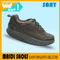Jinjiang Fujian Hottest Cheap Men's Super Brown Fitness Shoes with Waterproof Durable MD Outsole of Top Quality from China