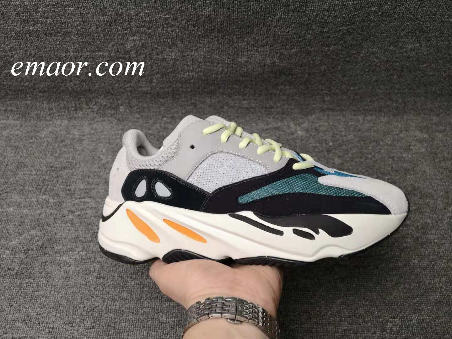 yeezy 700 dad shoes