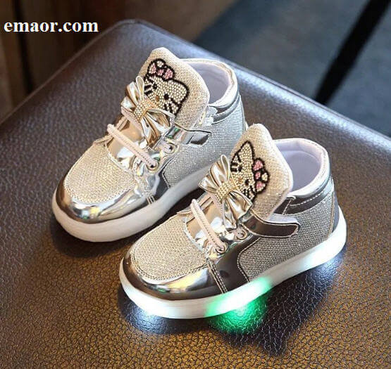 Children Luminous Shoes New Girls Sport Running Shoes Baby Flashing Lights Fashion Sneakers Princess Toddler Little Kid LED Sneakers